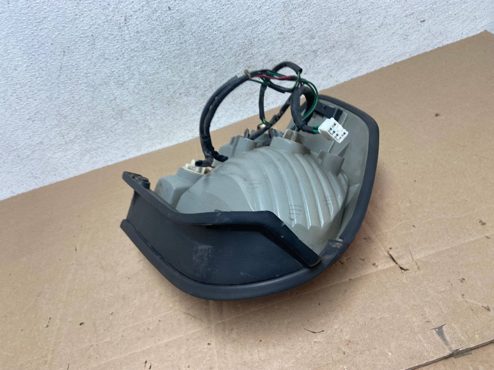 2005 to 2006 Hyundai Santa Fe Right Passenger Rh Side Tail Light AE5063 LK6