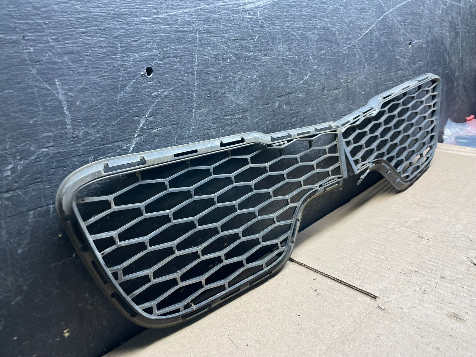 2014-2017 Maserati Ghibli Front Left+Right Bumper Lower Grille Cover V8779 DG4