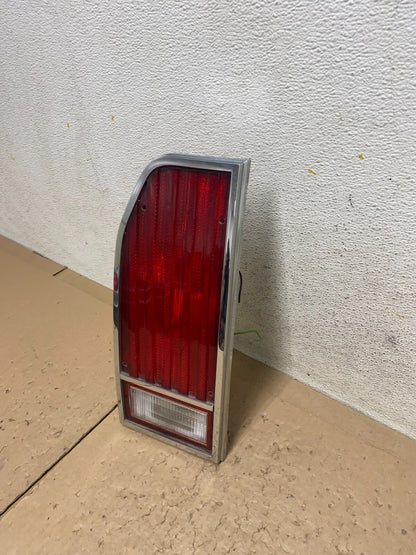 1979 to 1991 Ford LTD Station Wagon OEM Drivers Side Tail Light D01271