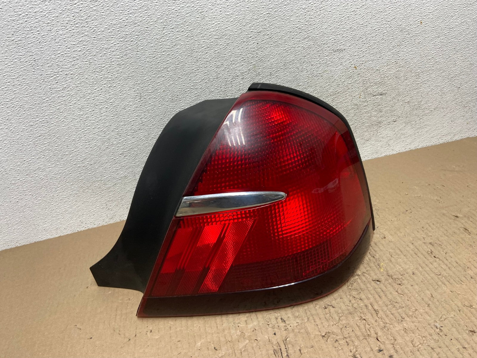 1998 to 2002 Mercury Grand Marquis Right Passenger Rh Side Tail Light AF6985 LK0