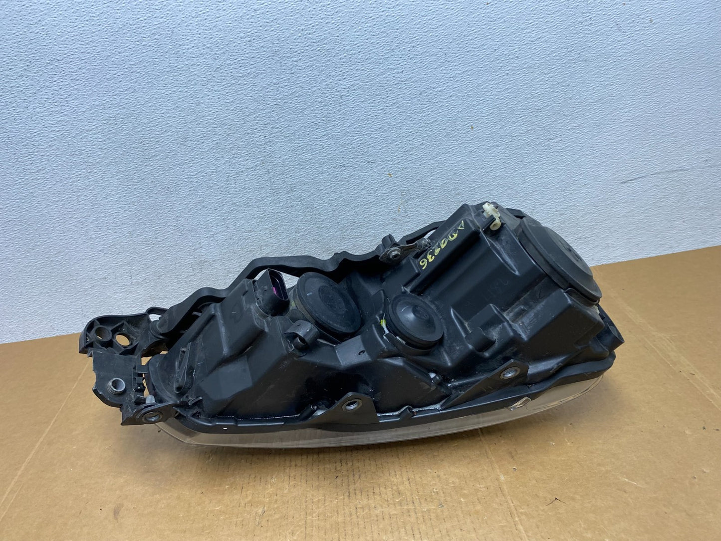 2010-2014 Volkswagen Golf MK6 GTI Left Driver LH Halogen Headlight AD9236 DW6