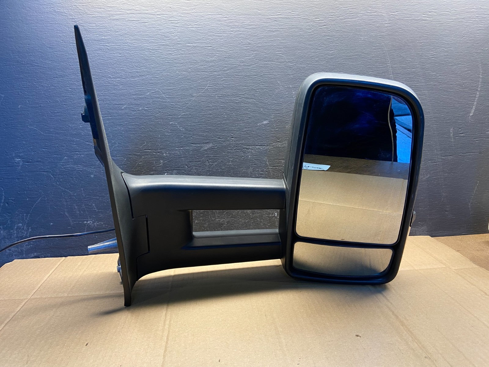 2007 - 2017 Mercedes-Benz Sprinter Right Passenger View Door Mirror OE AD1799 DG9