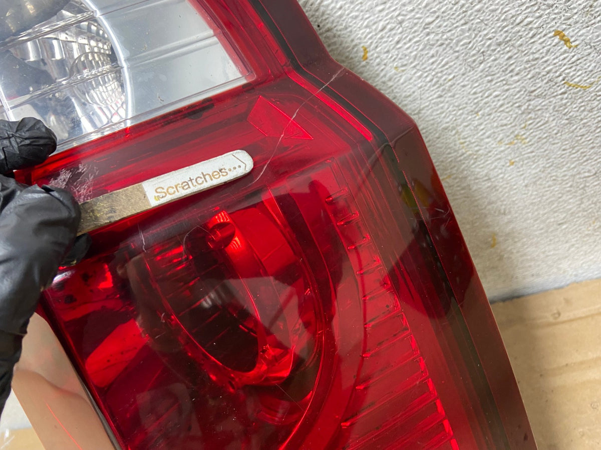 2006 to 2010 Jeep Commander Right Passenger Side Tail Light AH8468 LK3