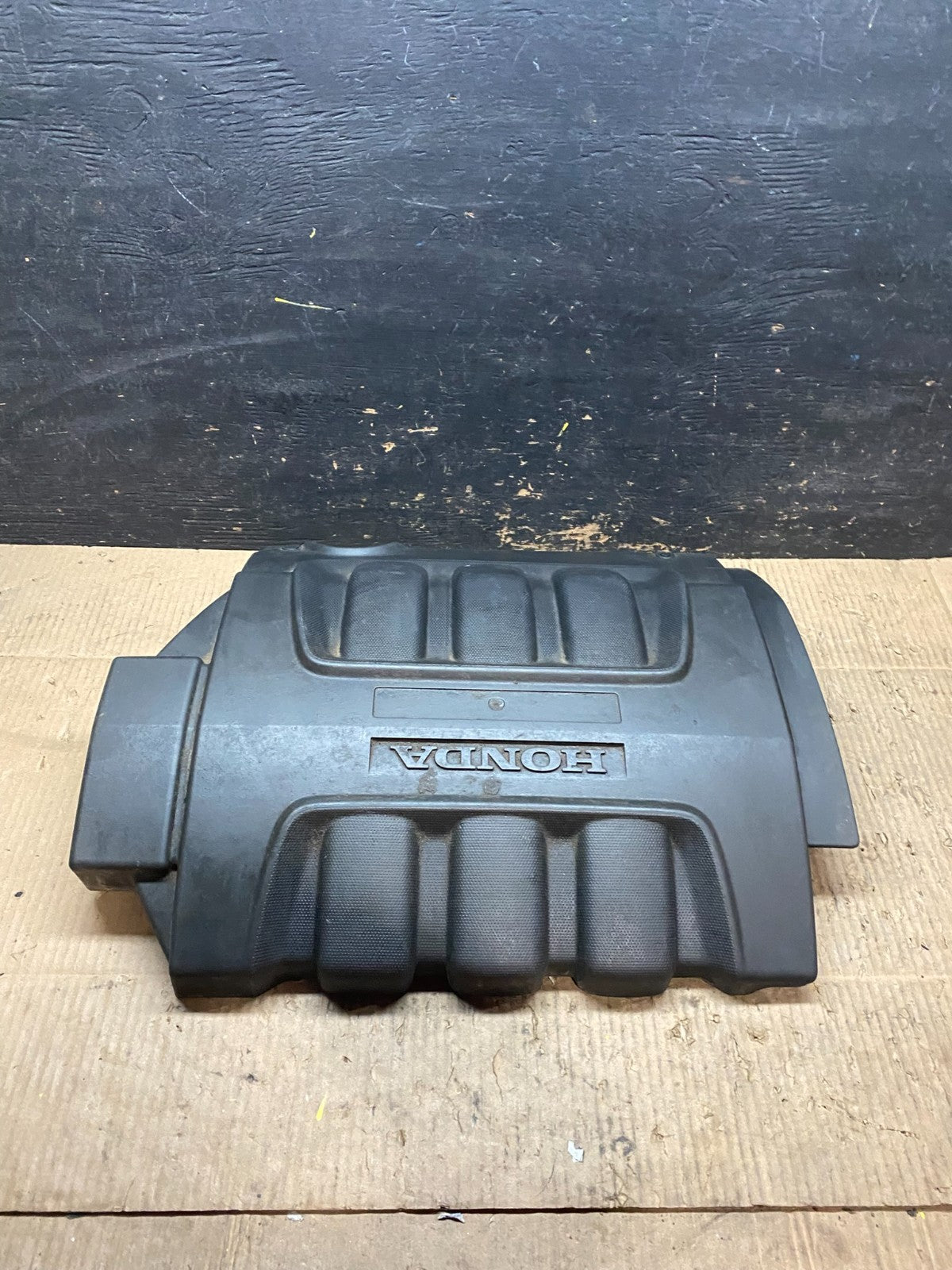 2005 to 2007 Honda Odyssey Black Engine Cover T9897 DG1