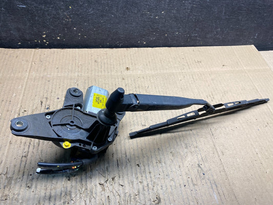2004 to 2009 Cadillac SRX Rear Windshield Washer Wiper Motor Y1379 DG0