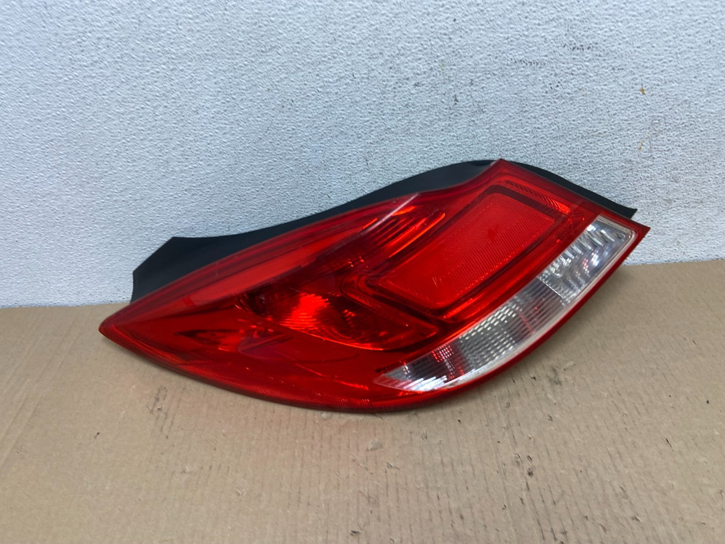 2011 2012 2013 Buick Regal Left Driver LH Side Tail Light AE9517 DW0
