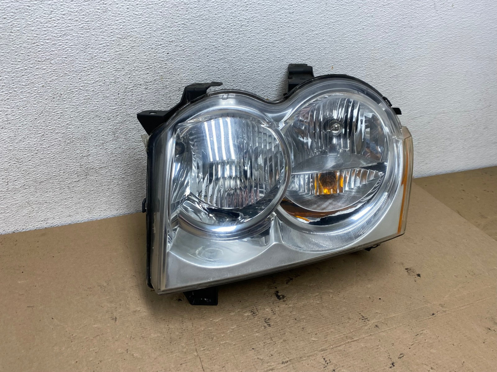 2008-2010 Jeep Grand Cherokee Left LH Driver Side Halogen Headlight AF4634 LK2