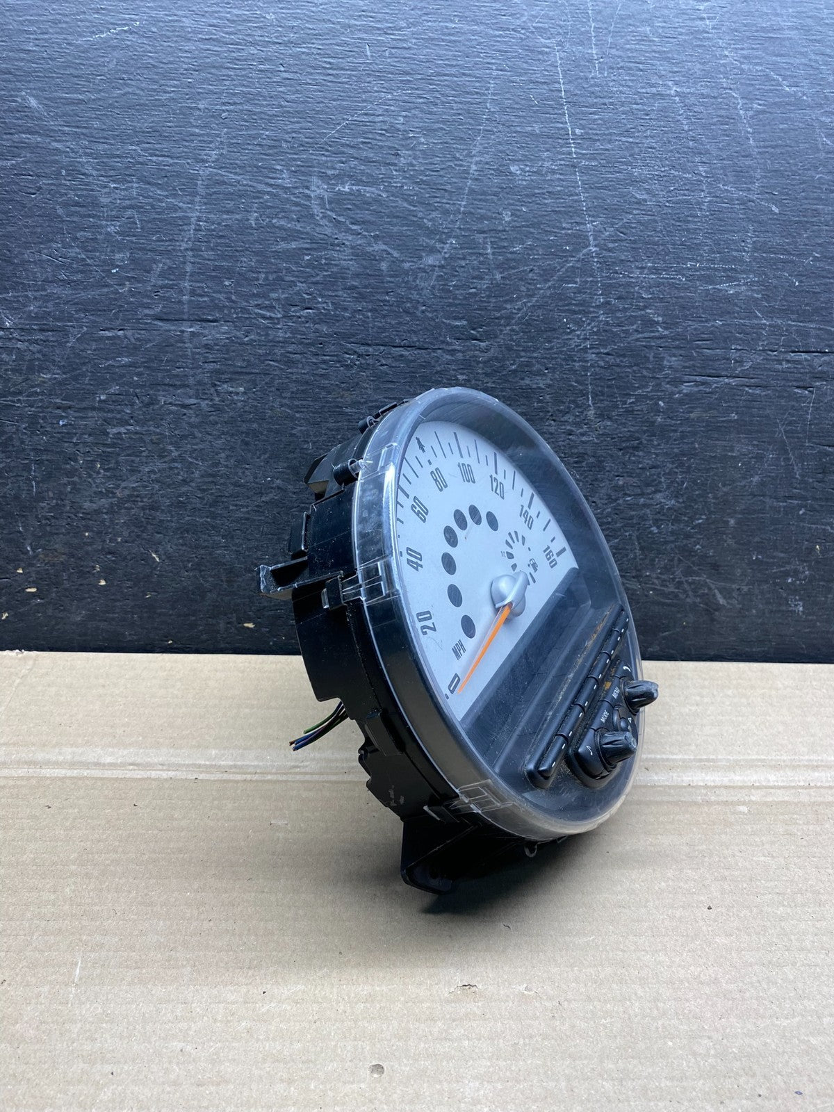 2008 - 2014 Mini Cooper Speedometer Cluster Gauge ah7577 DG1