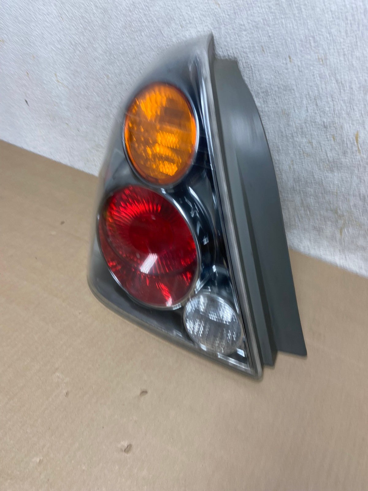 2002 2003 2004 Nissan Altima Tail Light Left Driver Lh Side AI1384 LK1