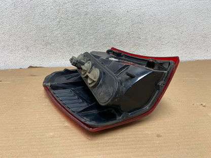 1999-2004 Jeep Grand Cherokee WJ Right Passenger Rh Tail Light AG8107 LK4