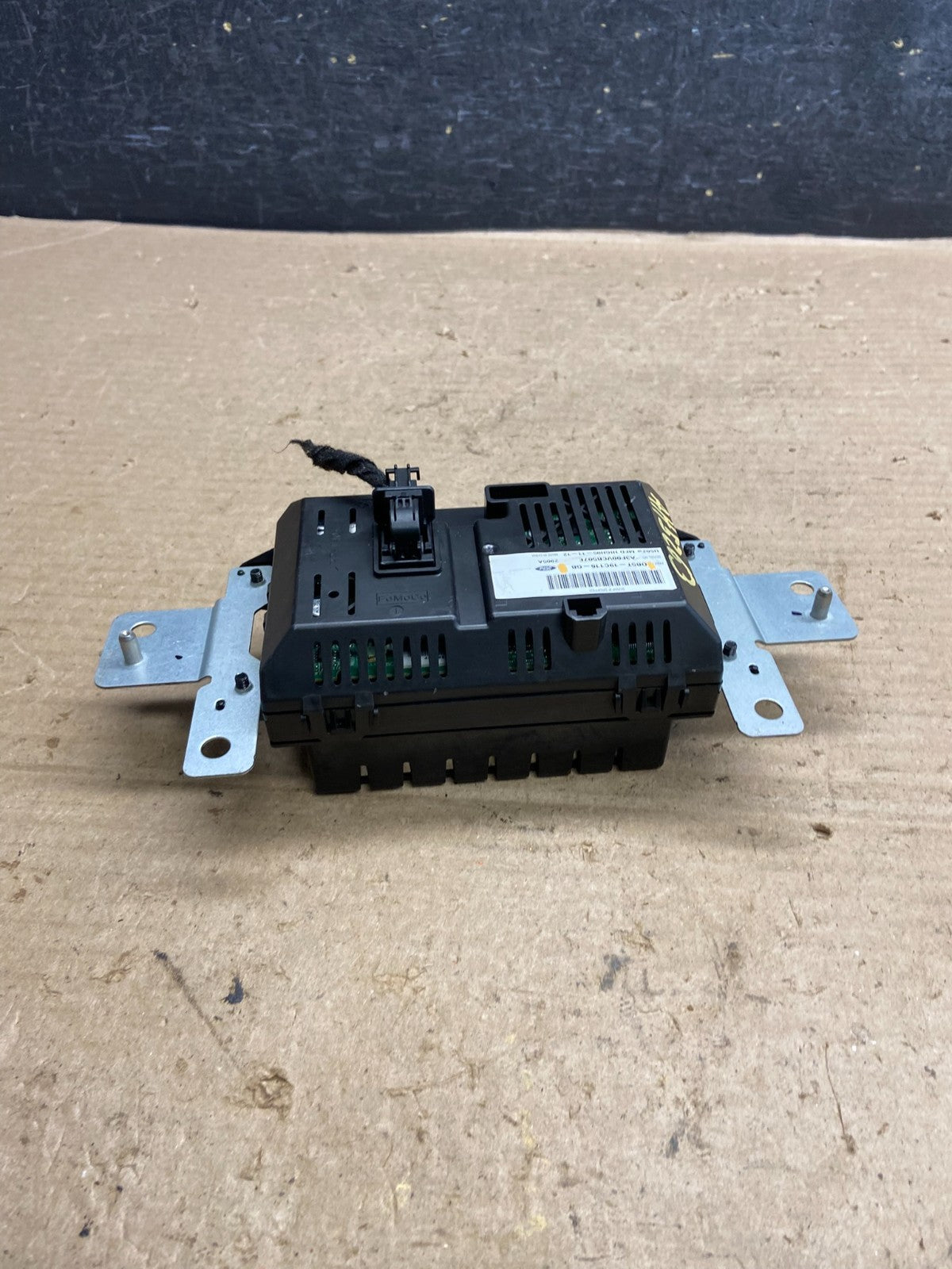 2013 to 2014 Ford Explorer Screen Communication Module DB5T-19C116-GB ah5263 DG4