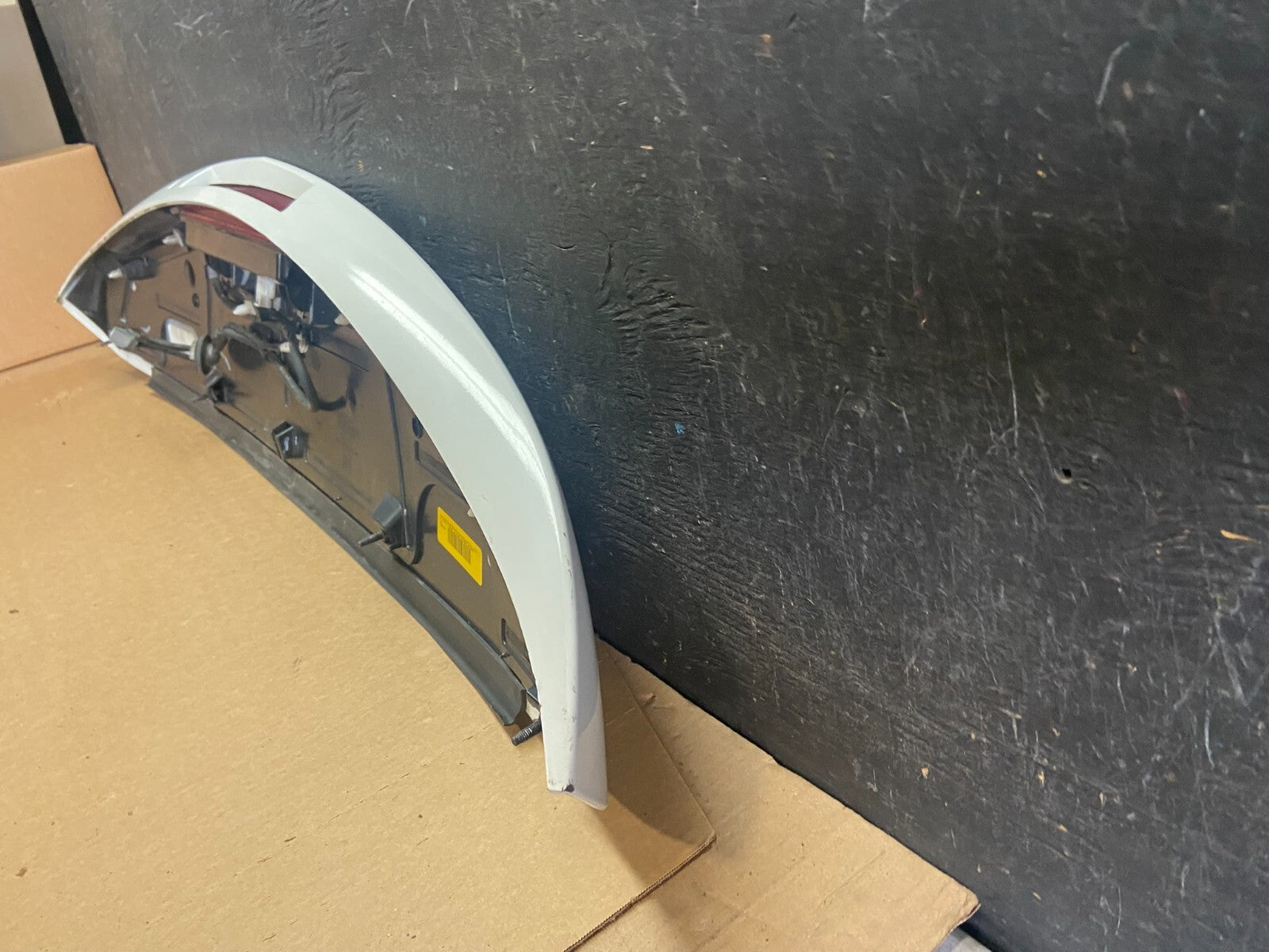 2013 to 2017 Chevrolet Traverse Rear Trunk Spoiler Wing Third Brake i2860 PS9
