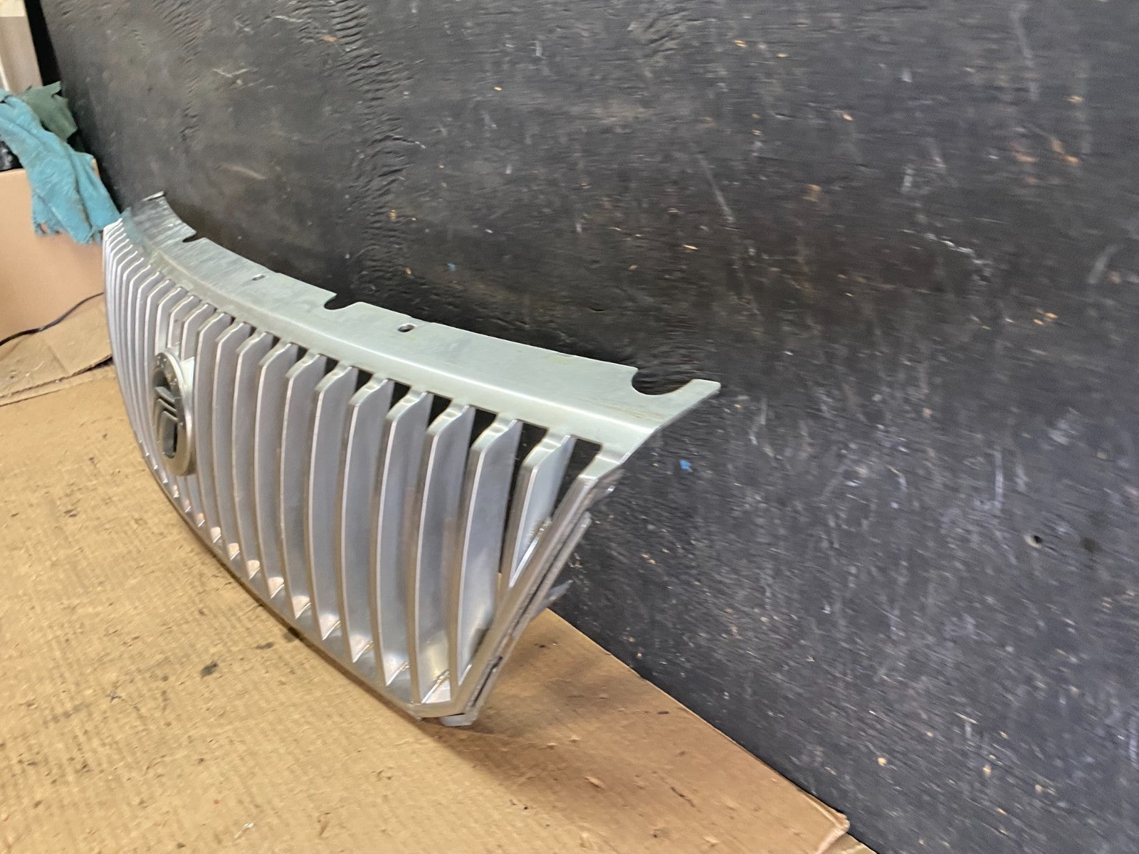 2004 to 2007 Mercury Monterey Front Upper Grill Grille Oem p0184 DG1