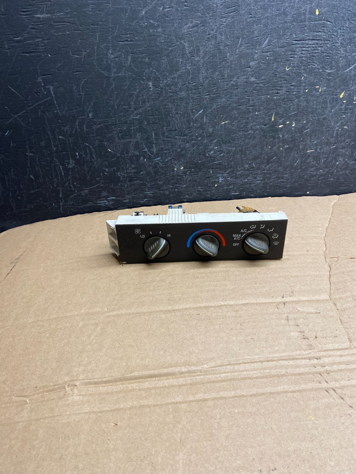 2001 - 2007 GMC Chevrolet Express 1500 Climate Control A/C AF1838 DG0