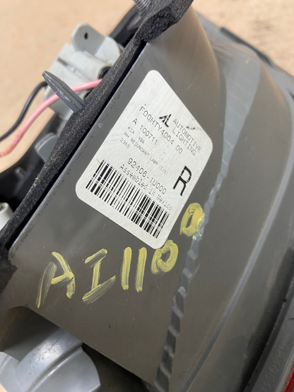 2011 2012 2013 Kia Sorento Right Passenger Inner Tail Light AI1100 LK7