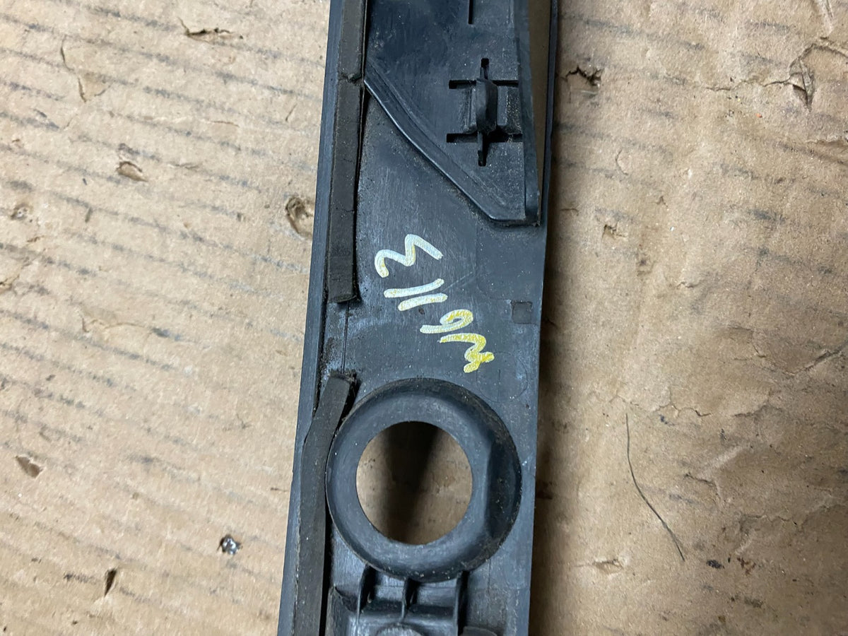 2016 - 2019 Ford Explorer Interceptor Rear Tailgate Molding With Camera W6113 DG10