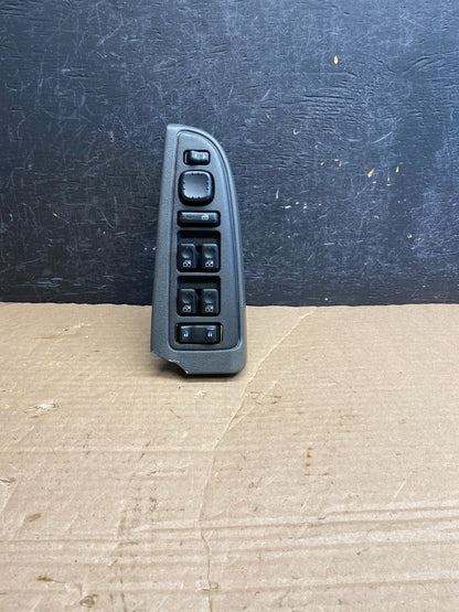 2003 to 2006 Suburban Tahoe Yukon Front Left Driver Window Switch AF2015 DG0