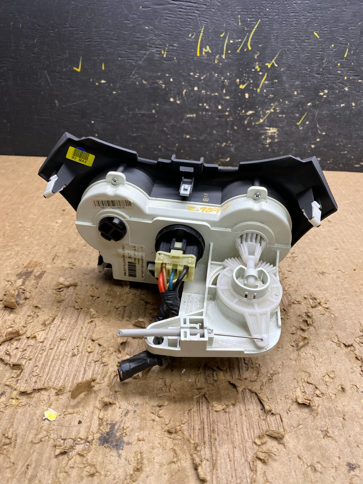 2015 to 2017 Hyundai Accent Center Heater A/C Climate Control Panel Z9877 DG3