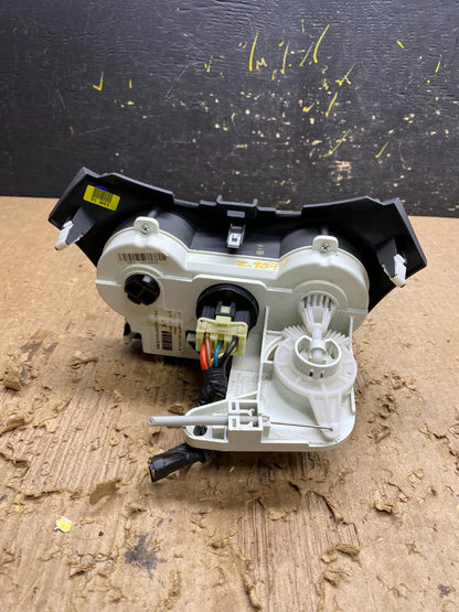 2015 to 2017 Hyundai Accent Center Heater A/C Climate Control Panel Z9877 DG3