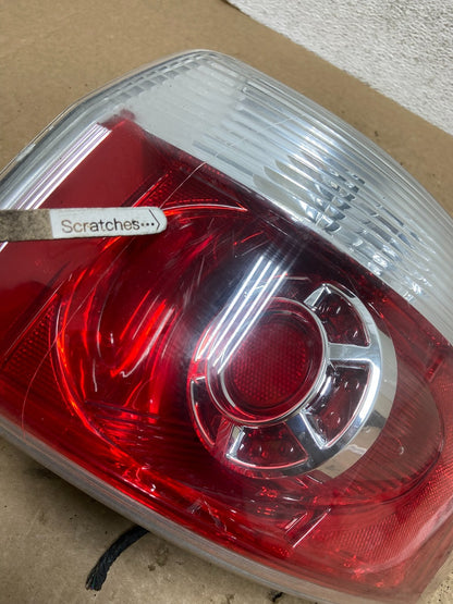 2007 to 2012 GMC Acadia Halogen Tail Light Right Passenger RH Side AF8370 DW3