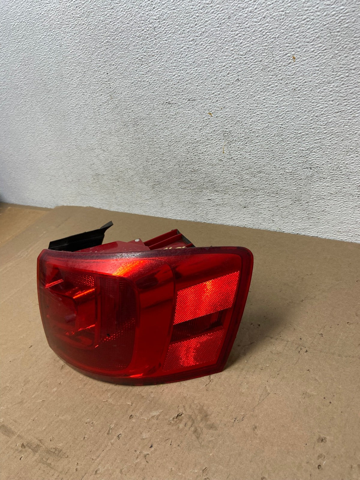 2011 to 2014 Volkswagen Jetta Right Passenger Rh Side Tail Light AD7686 LK2