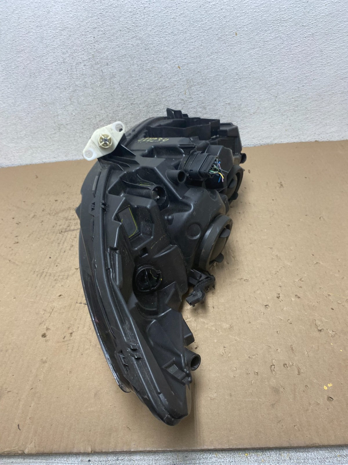 2013 to 2016 Ford Fusion Right Passenger Rh Side Headlight AF42346