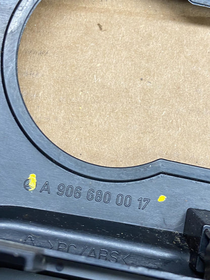 2007-2018 Mercedes Dodge Sprinter Center Console Radio Instrument Panel w6425 DG5