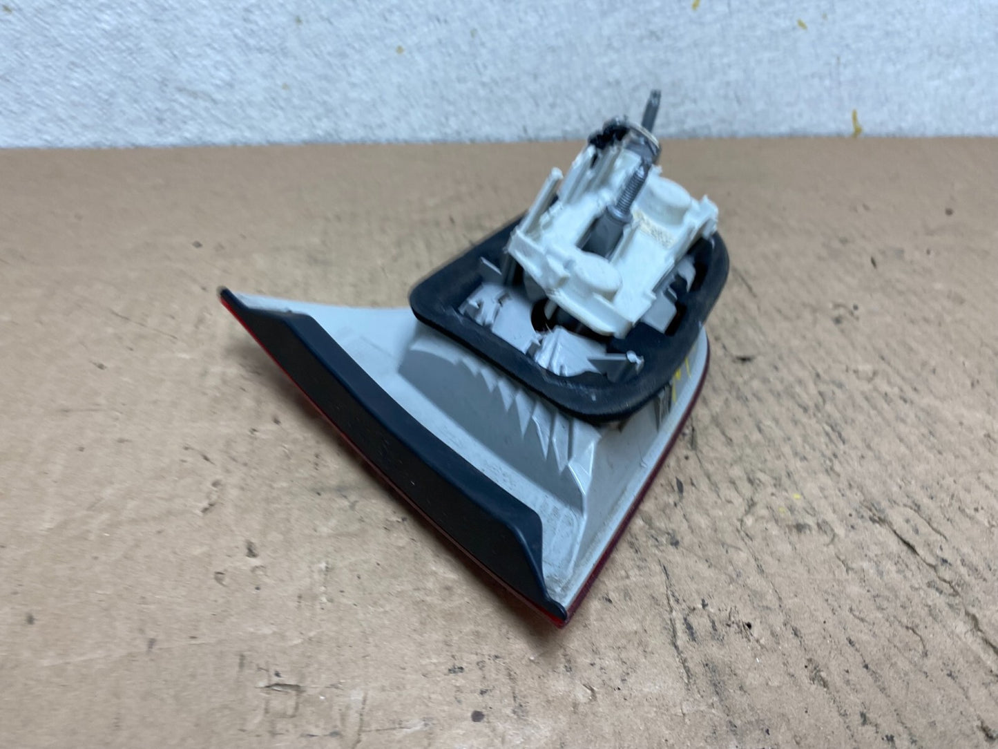 2004 to 2008 Audi A4 Avant Left Driver LH Inner Tail Light Oem N1485 DW4