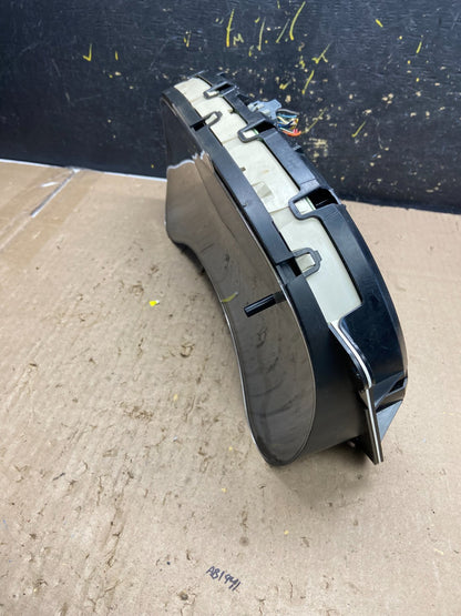 2003 to 2006 Chevrolet Silverado Yukon Cluster Gauge Speedometer  AB5564 DG2