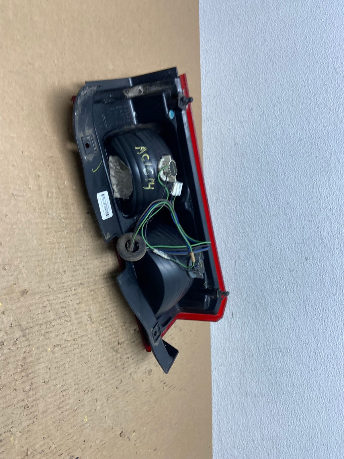 2006 to 2008 Hummer H3 Right Passenger Side Tail Light OEM AA1113 DW7