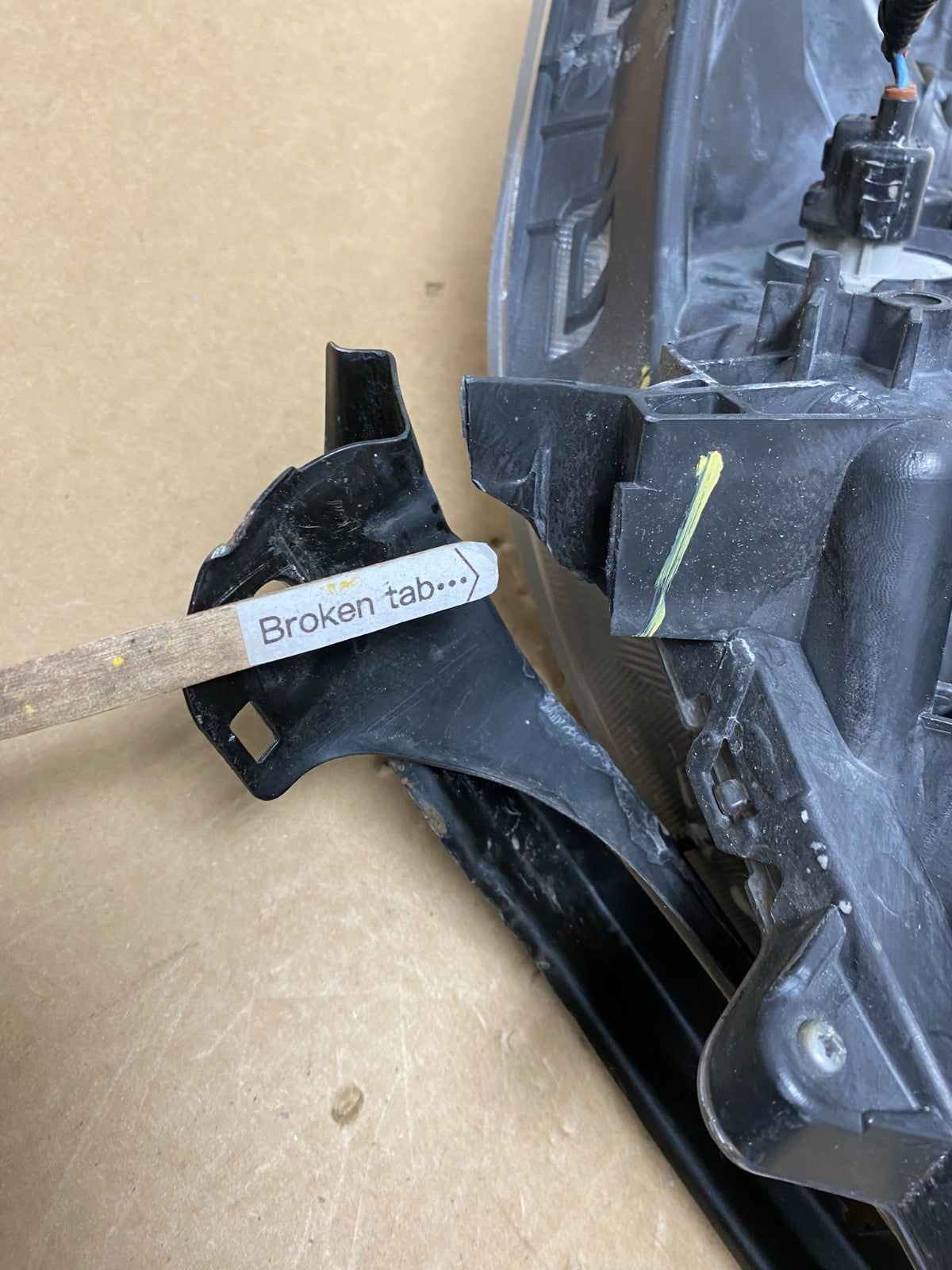 2011 to 2013 Honda Odyssey Front Left Driver LH Headlight Halogen AF7433 DW6