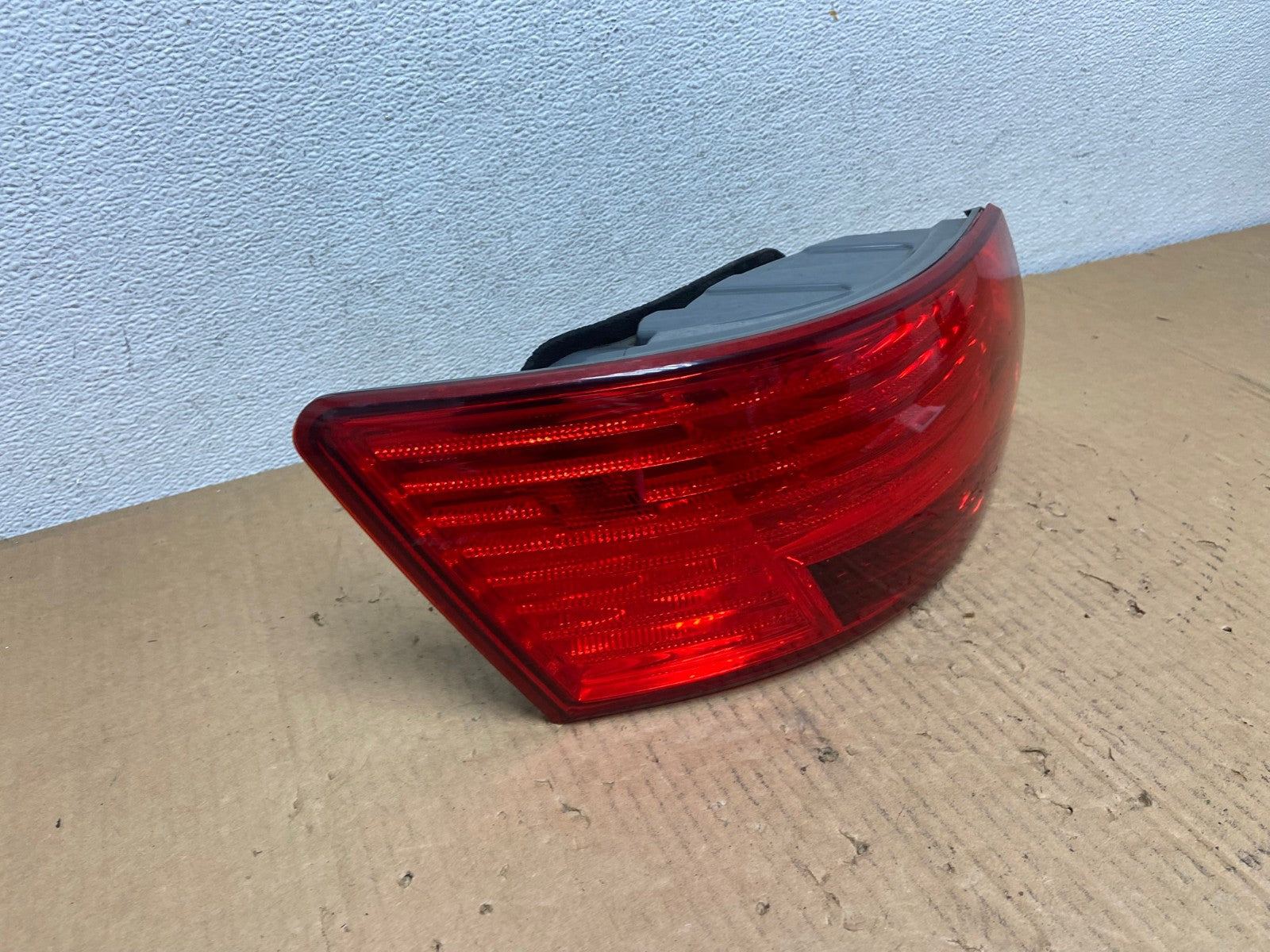 2009 to 2010 Hyundai Sonata Left Driver Lh Side Tail Light AD1049 LK2