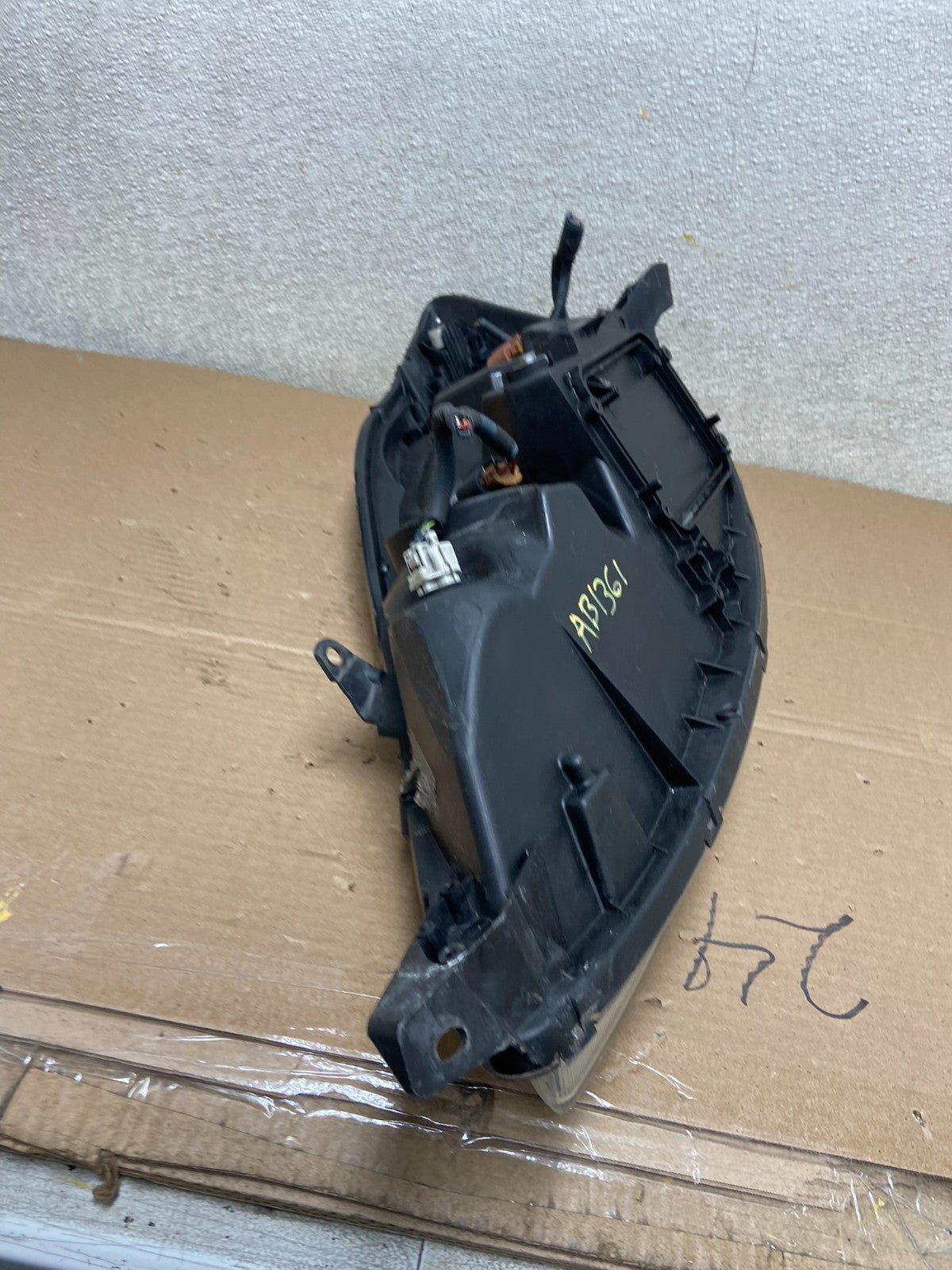 2006 to 2010 Toyota Sienna Right Passenger Rh Side Headlight Halogen AB1361 DW10