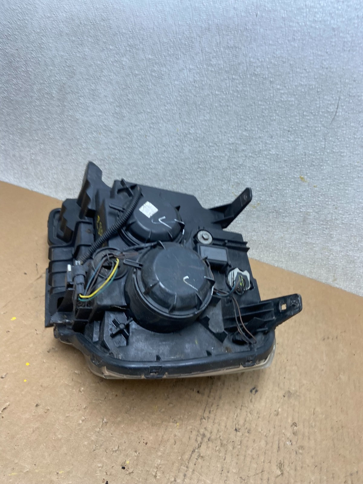 2010 to 2015 GMC Terrain Halogen Passenger Right Rh Side Headlight Oem Z8054 DW7