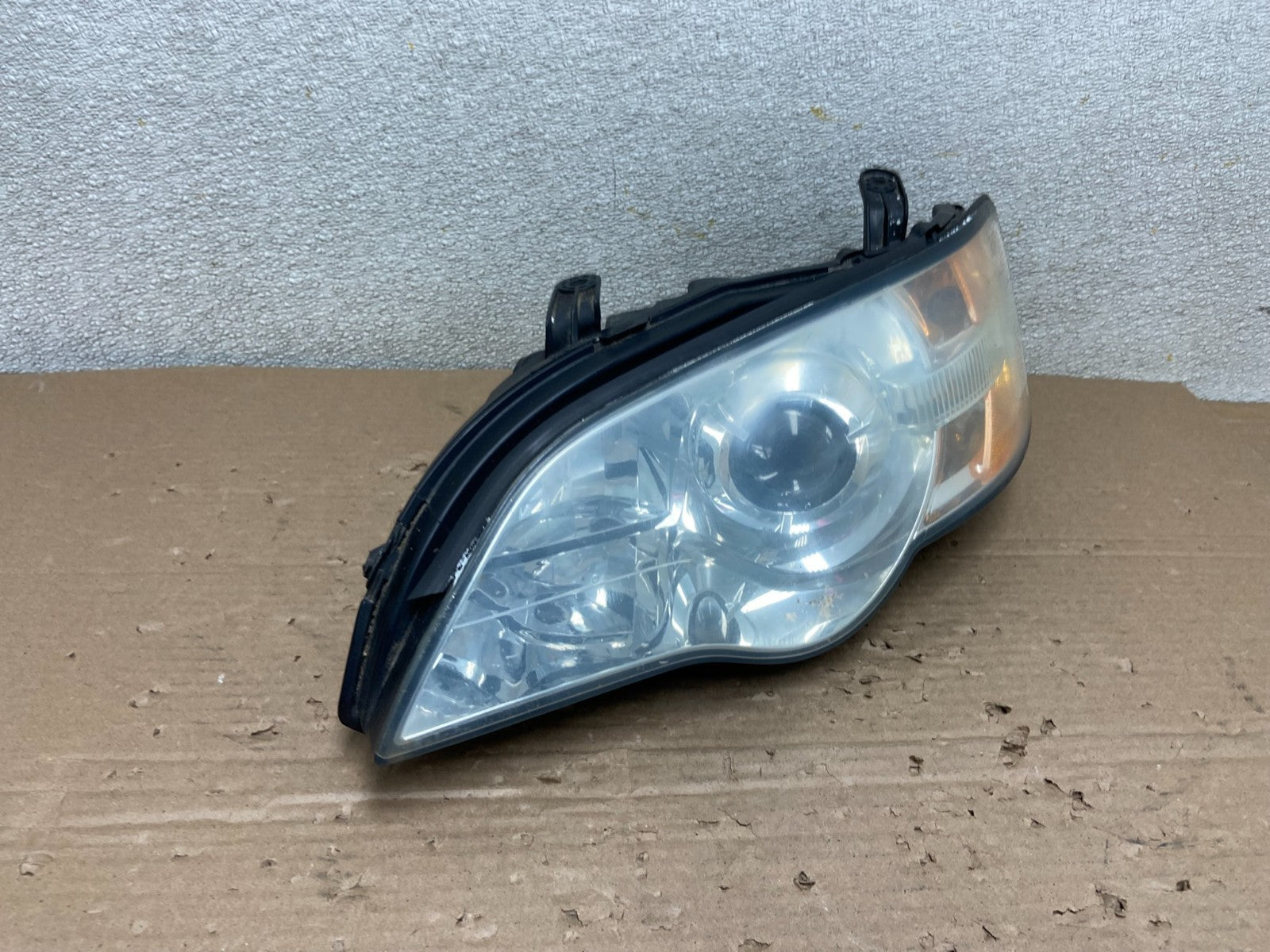 2006 to 2007 Subaru Legacy Left Driver LH Side Headlight Oem AB1541 DW2