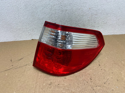 2005 2006 2007 Honda Odyssey Right Passenger RH Side Tail Light AG1138 LK0