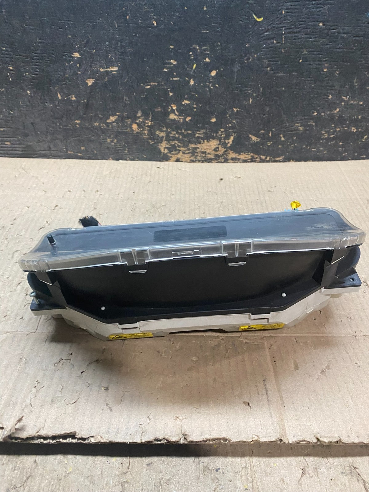 1998 to 1999 Land Rover Range Rover Speedometer Cluster Gauge x8085 DG2