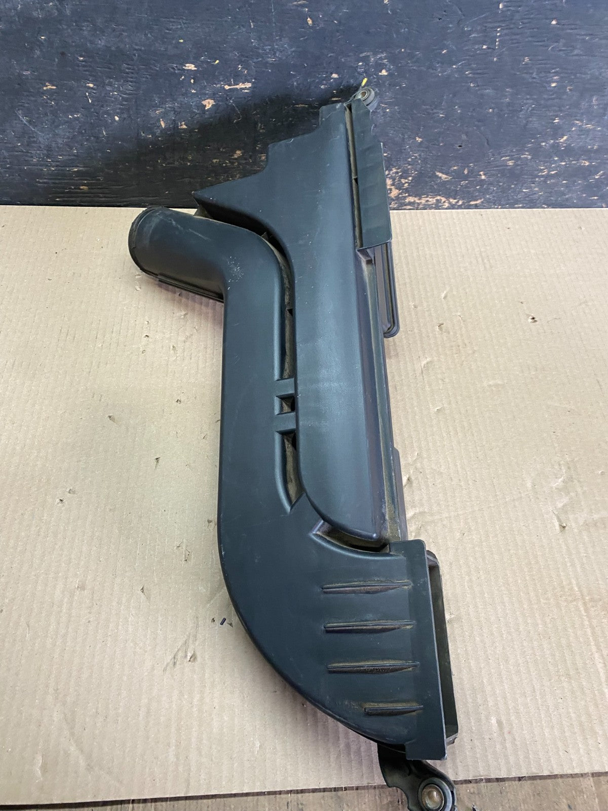 2007 to 2013 Nissan Altima 2.5L Air Duct Tube Resonator 16554-JA000 u7282 DG2