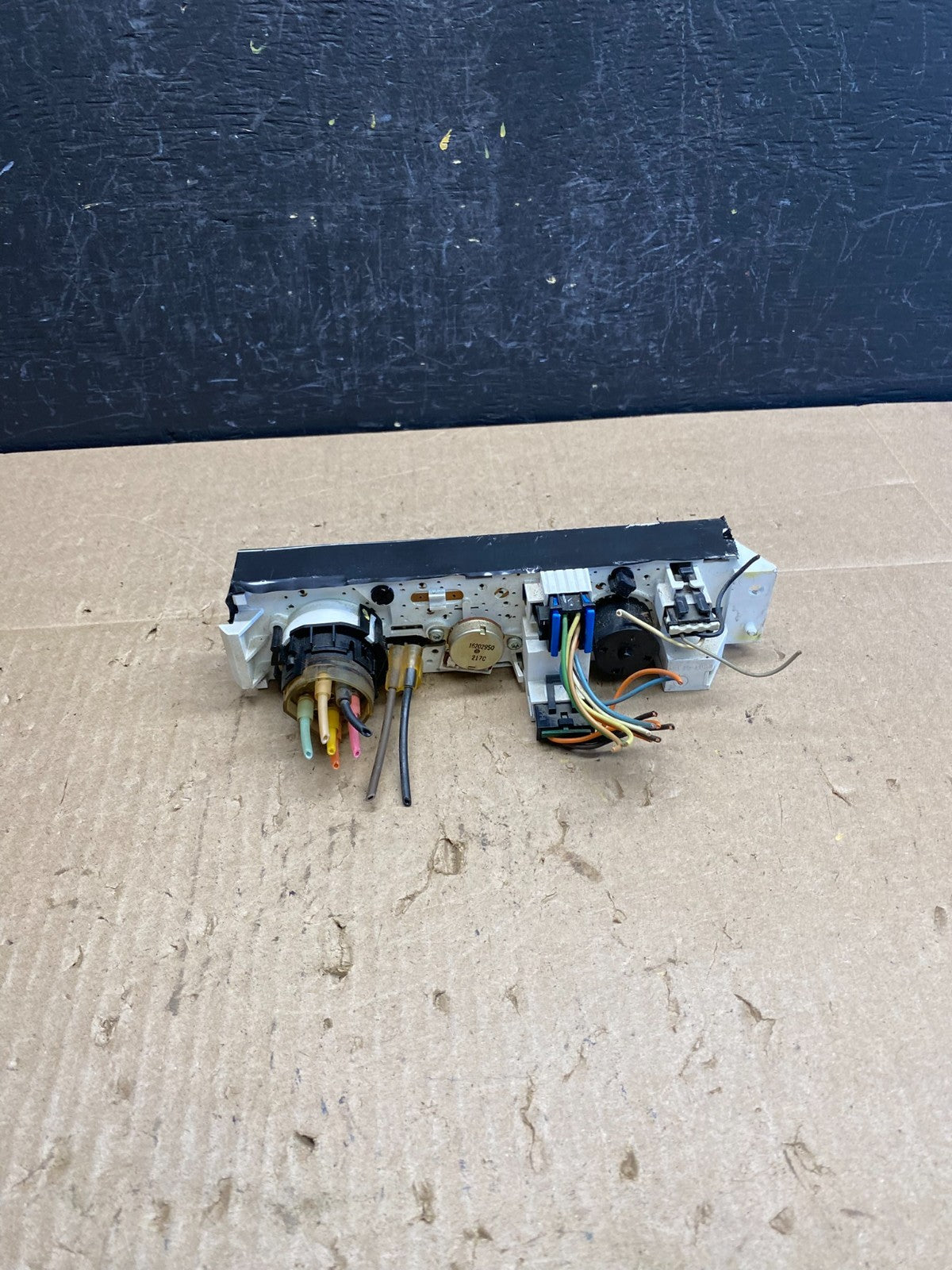 2001 - 2007 GMC Chevrolet Express 1500 Climate Control A/C AC6748 DG3