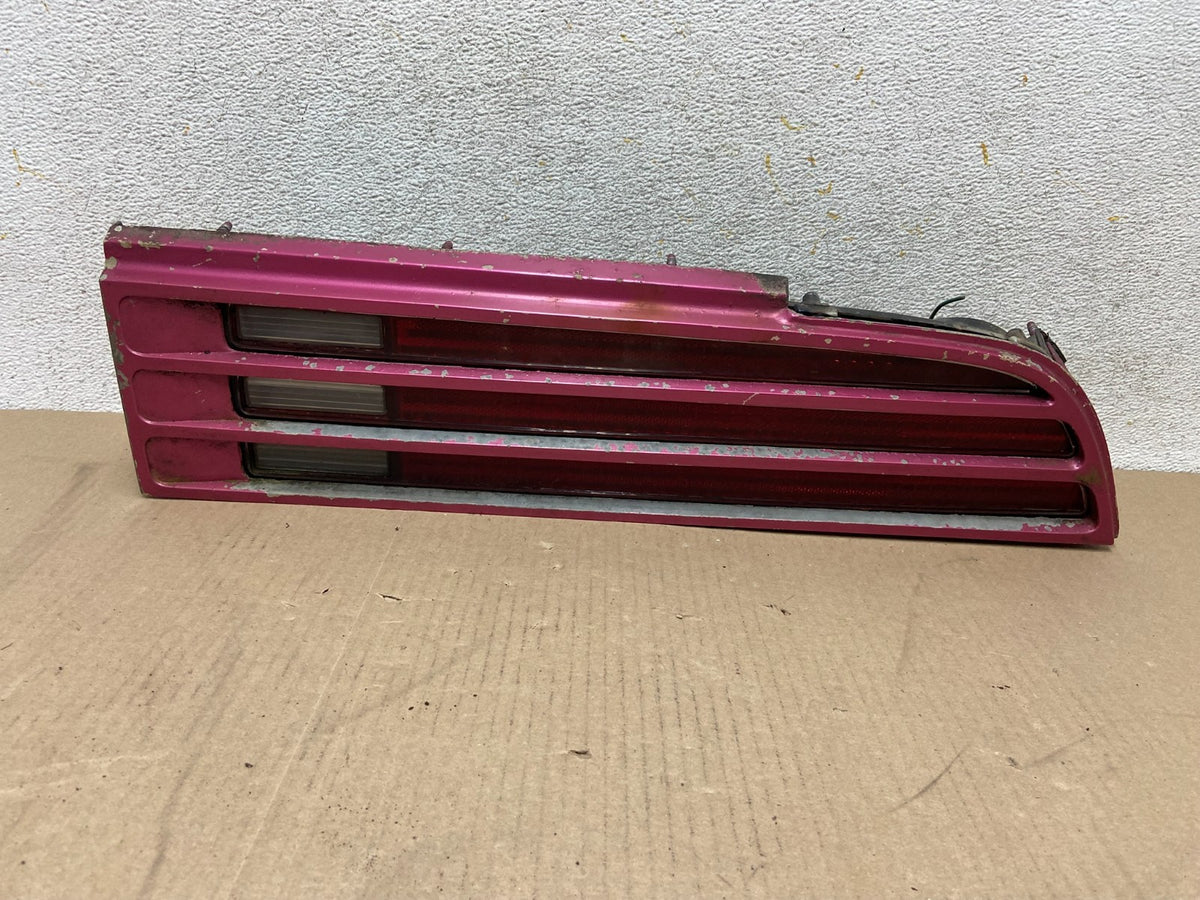 1974 to 1978 Pontiac Firebird Right Passenger RH Side Tail Light ah6692 DG0