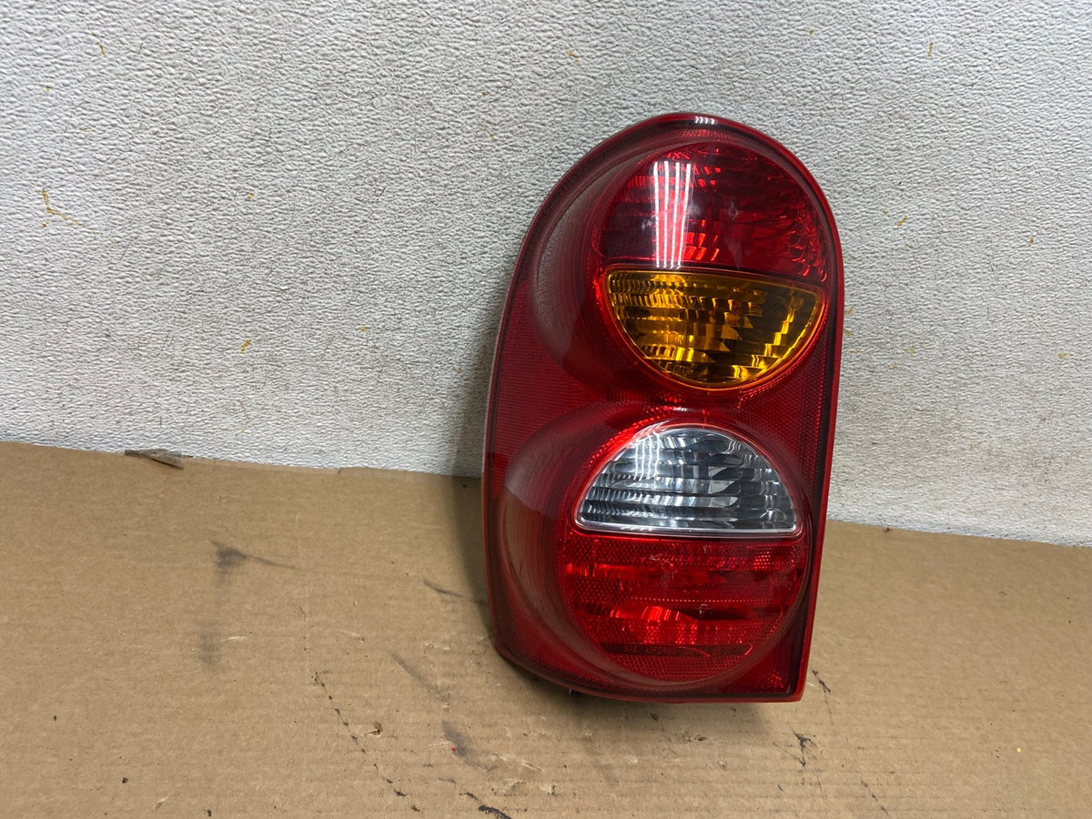 2002 2003 2004 Jeep Liberty Left Driver LH Side Tail Light AH4289 LK0