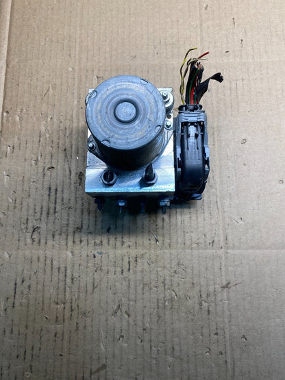 2010 - 2013 Land Rover LR4 ABS Anti Lock Brake Pump Module OEM AB2714 DG1