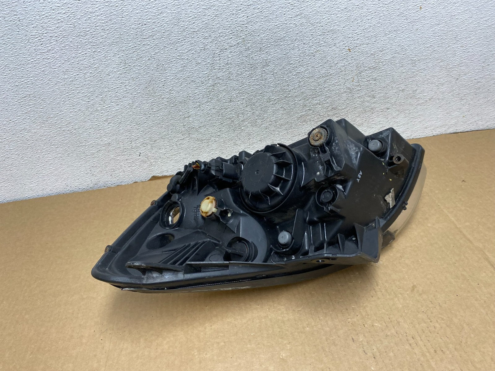 2006 2007 2008 Kia Rio Right Passenger RH Side Halogen Headlight AG1986 DW10