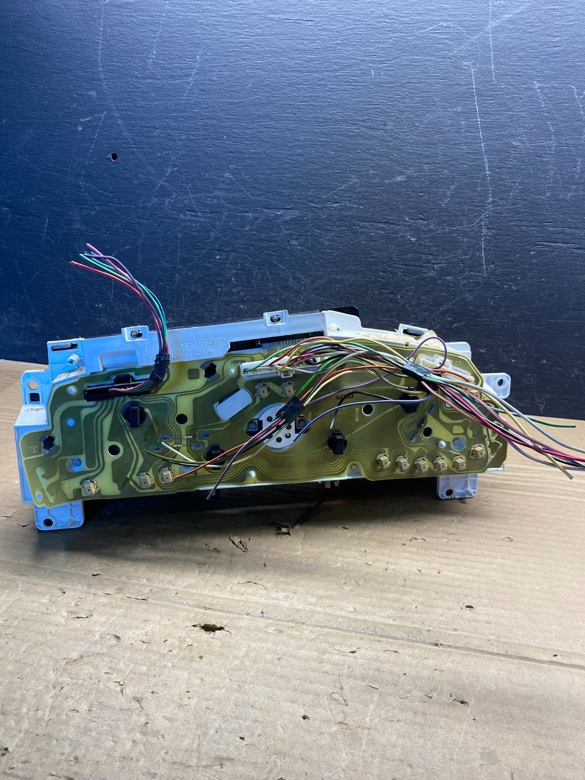 1999 to 2003 Ford E150 E250 E350 VAN Gauge Speedometer Cluster AE6176 DG6