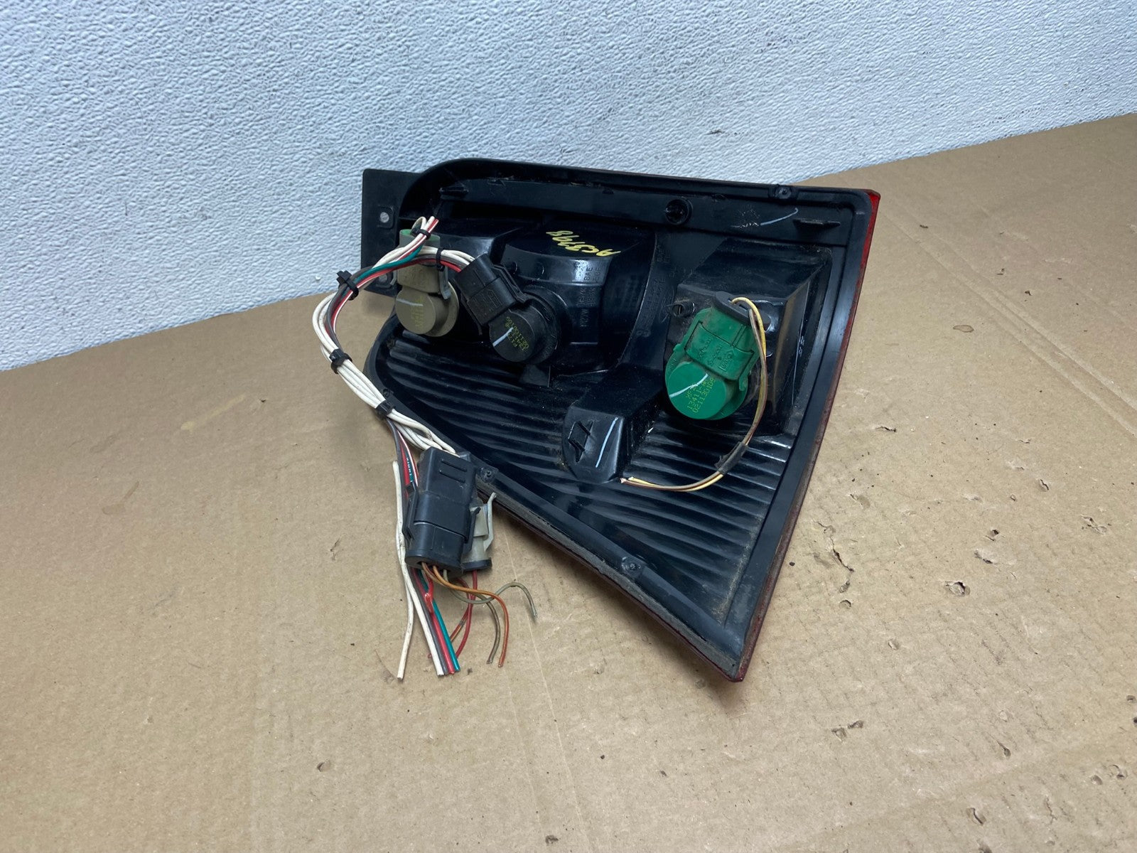 1999 to 2003 Ford Windstar Tail Light Right Passenger RH Side OEM AC3798 LK5