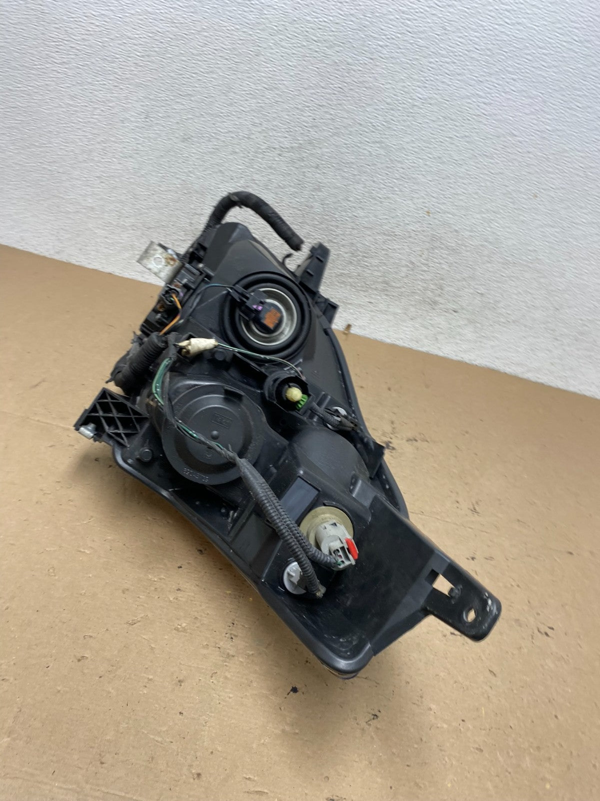 Sedan 2010 - 2012 Nissan Altima Headlight Xenon Right Passenger Rh AF5692 DW5