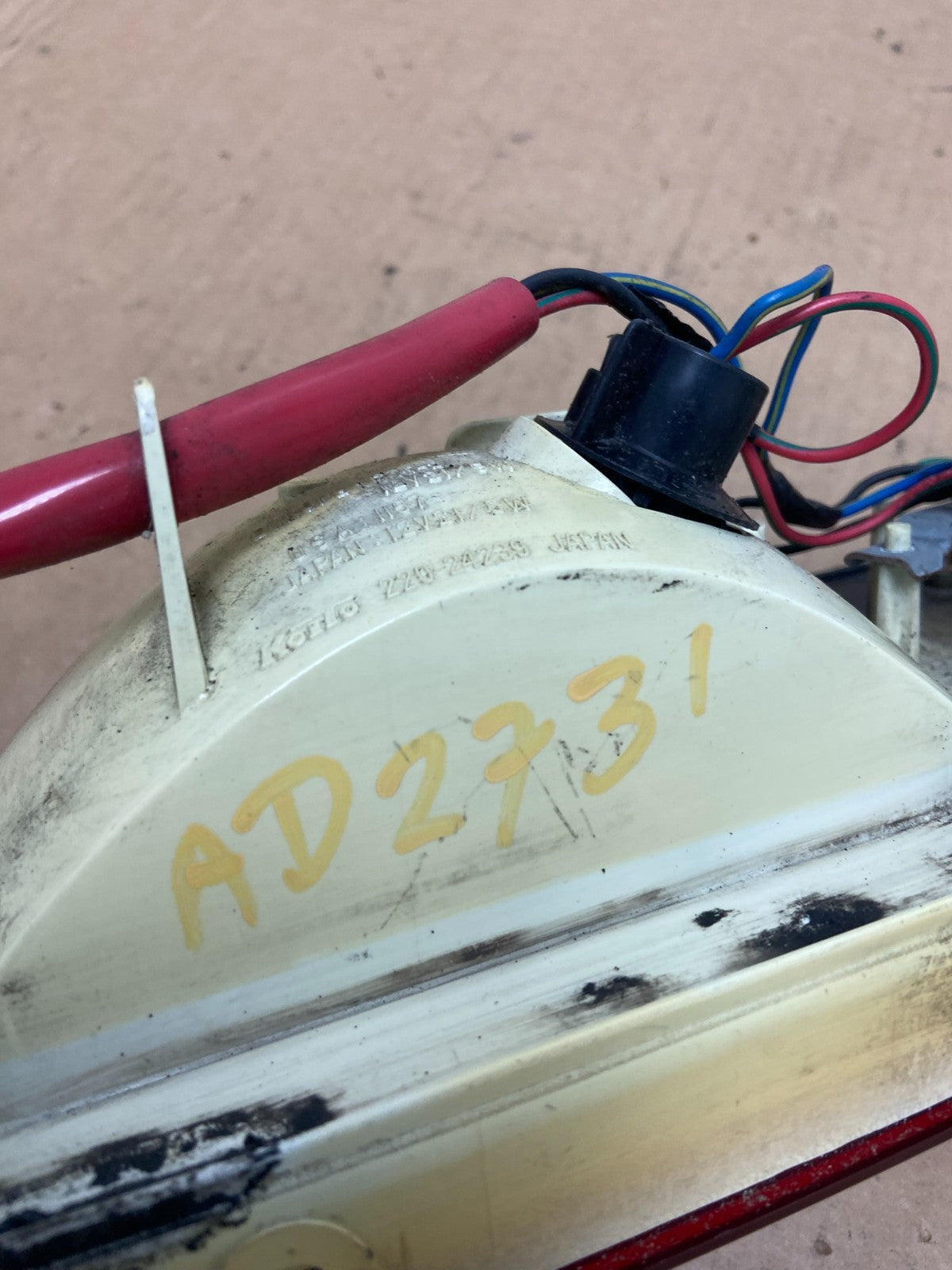 1987 to 1989 Nissan 300ZX Left Driver LH Side Tail Light AD2731 DG10
