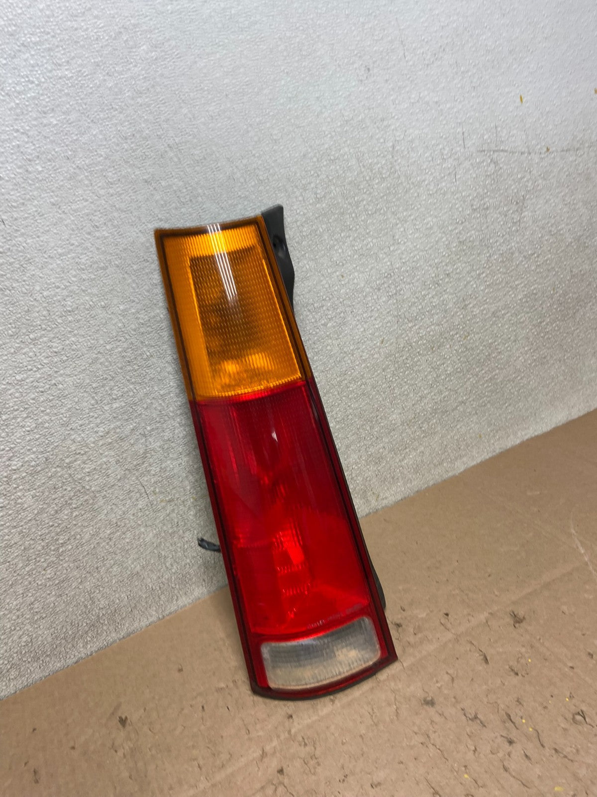1997 1998 1999 2000 2001 Honda Crv Cr-v Left Driver Lh Tail Light OEM Y3044 DW2