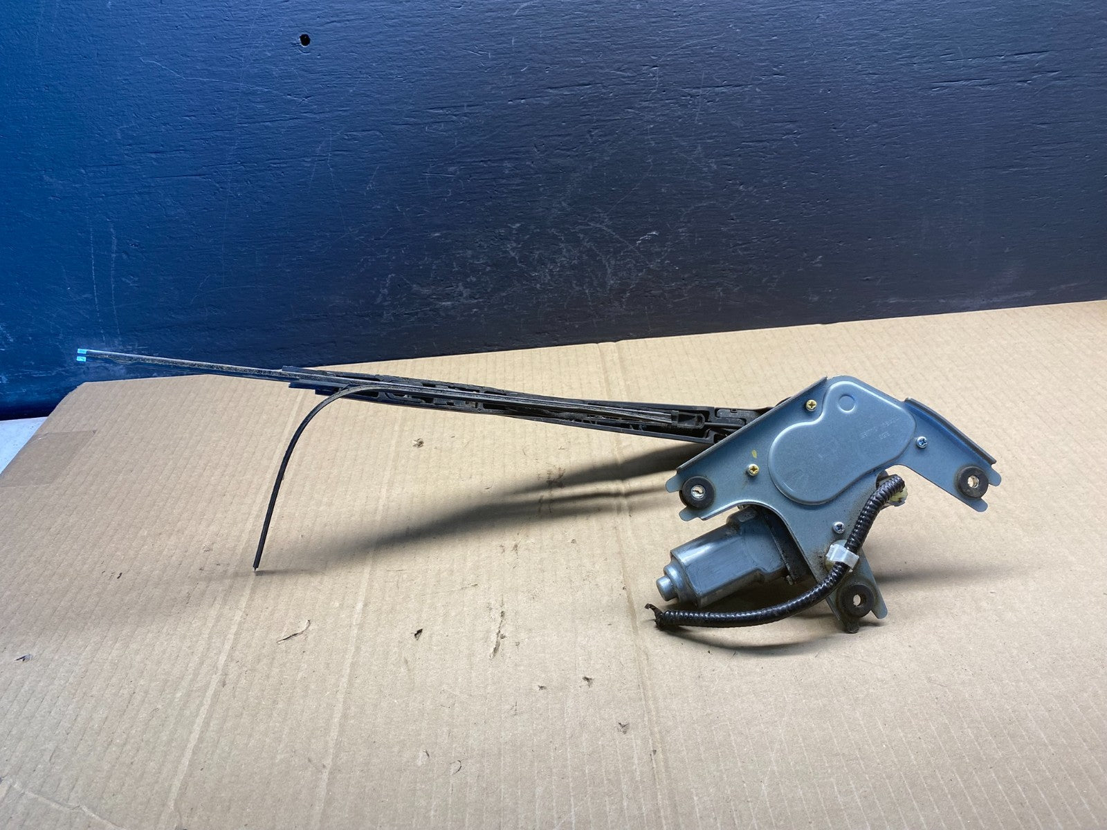 2009-2017 Infiniti FX35 FX50 Rear Liftgate Back Window Wiper Motor AC0870 PS5