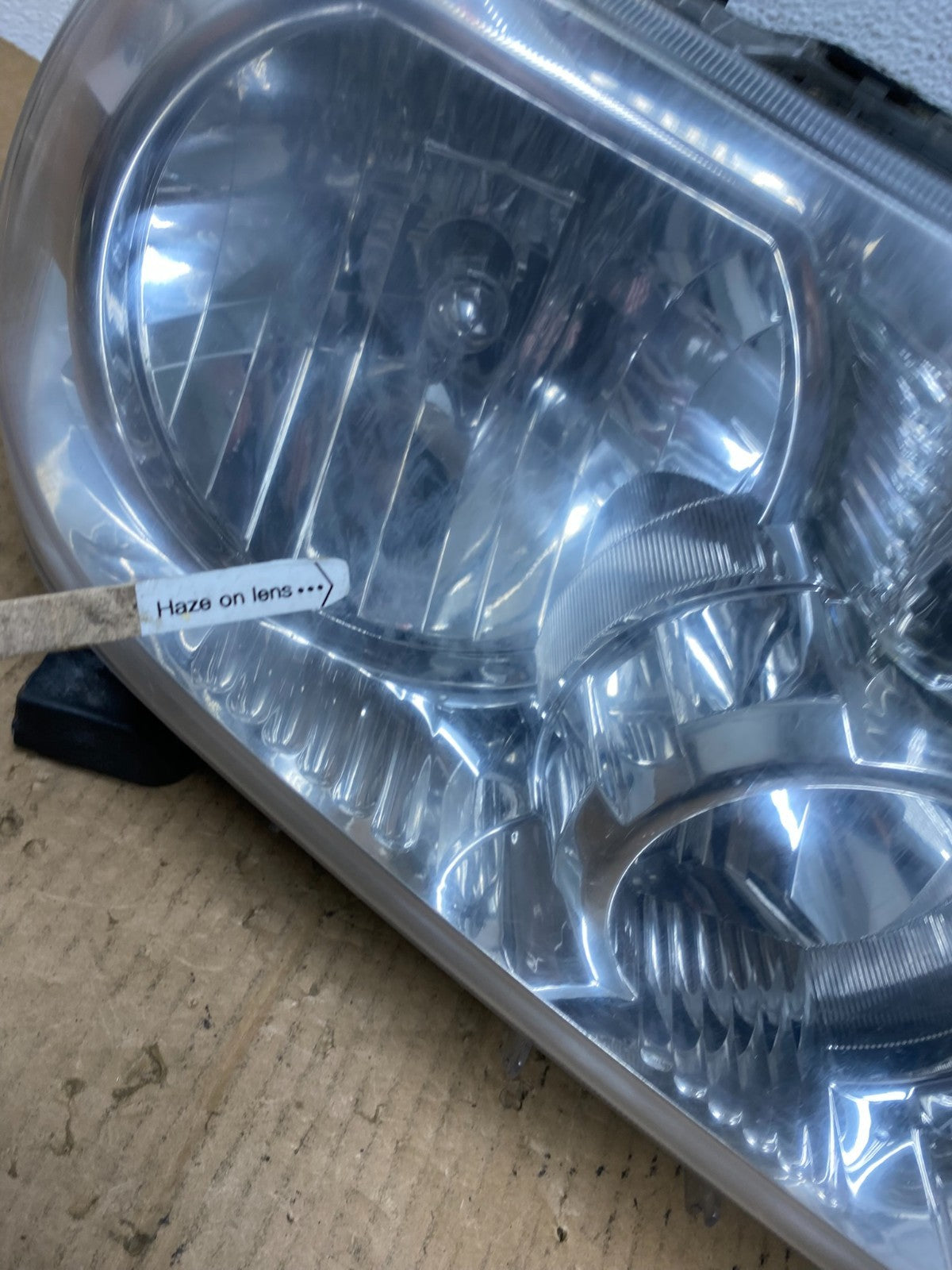 2007 - 2014 Toyota Sequoia Tundra Right Passenger RH Headlight Halogen AD1097 DW4